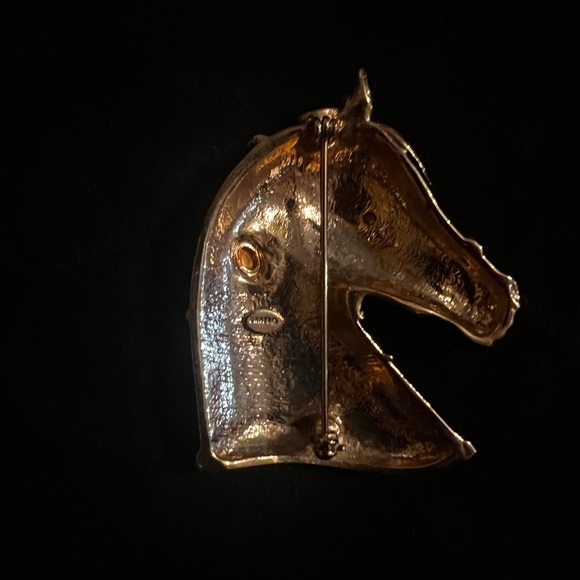 Brooch - Picture 2 of 2